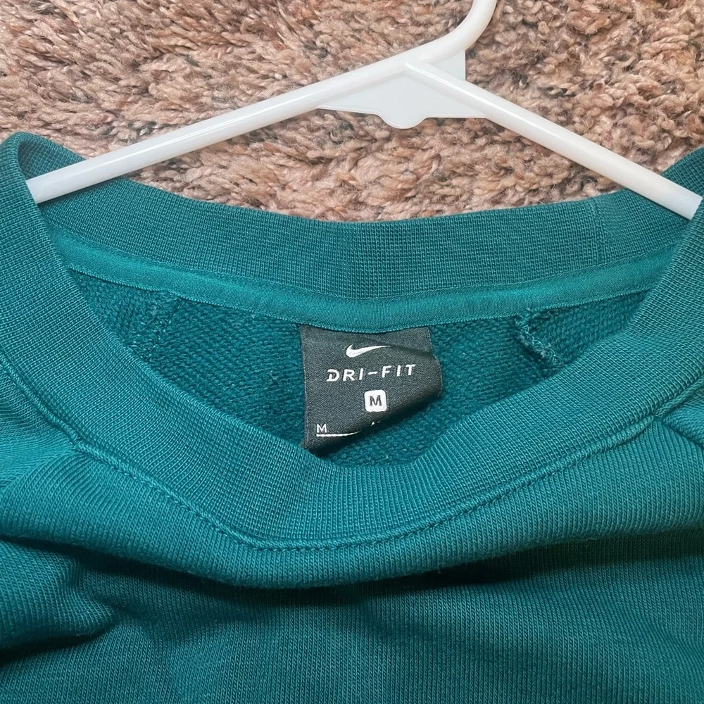 Nike cropped crewneck